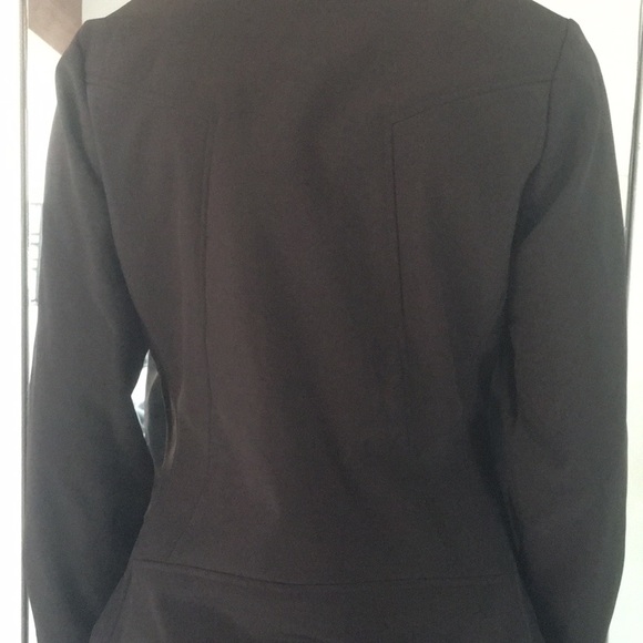 Gorgeous Dark Brown Fall Zipper Jacket - Picture 7 of 8